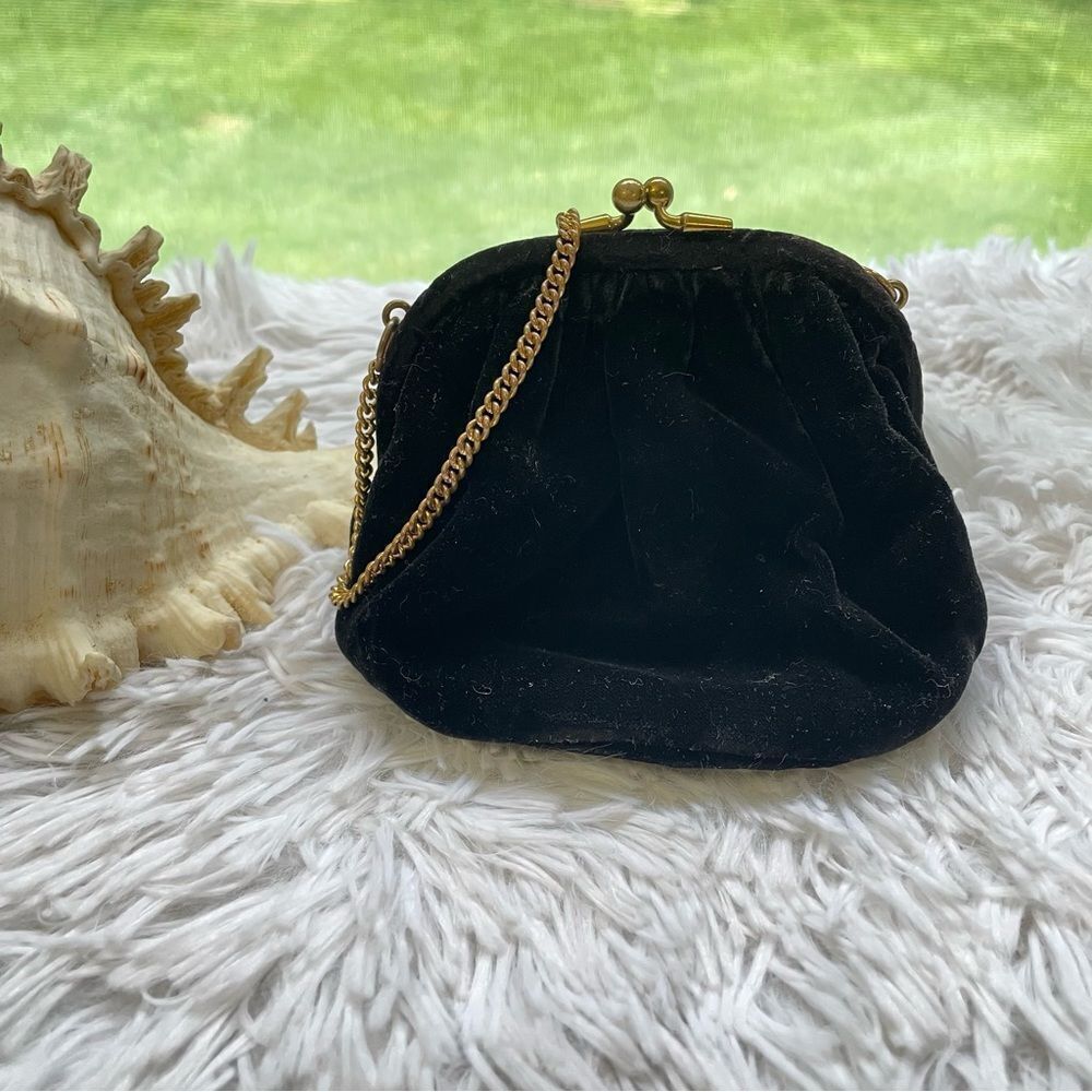INGBER Vintage Clam‎ Shell Kisslock Evening Purse Gold chain Black velvet mini